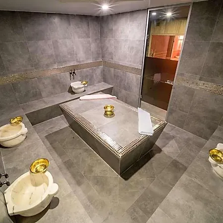 Отель The Loft