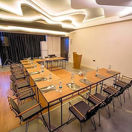 The Loft 3*